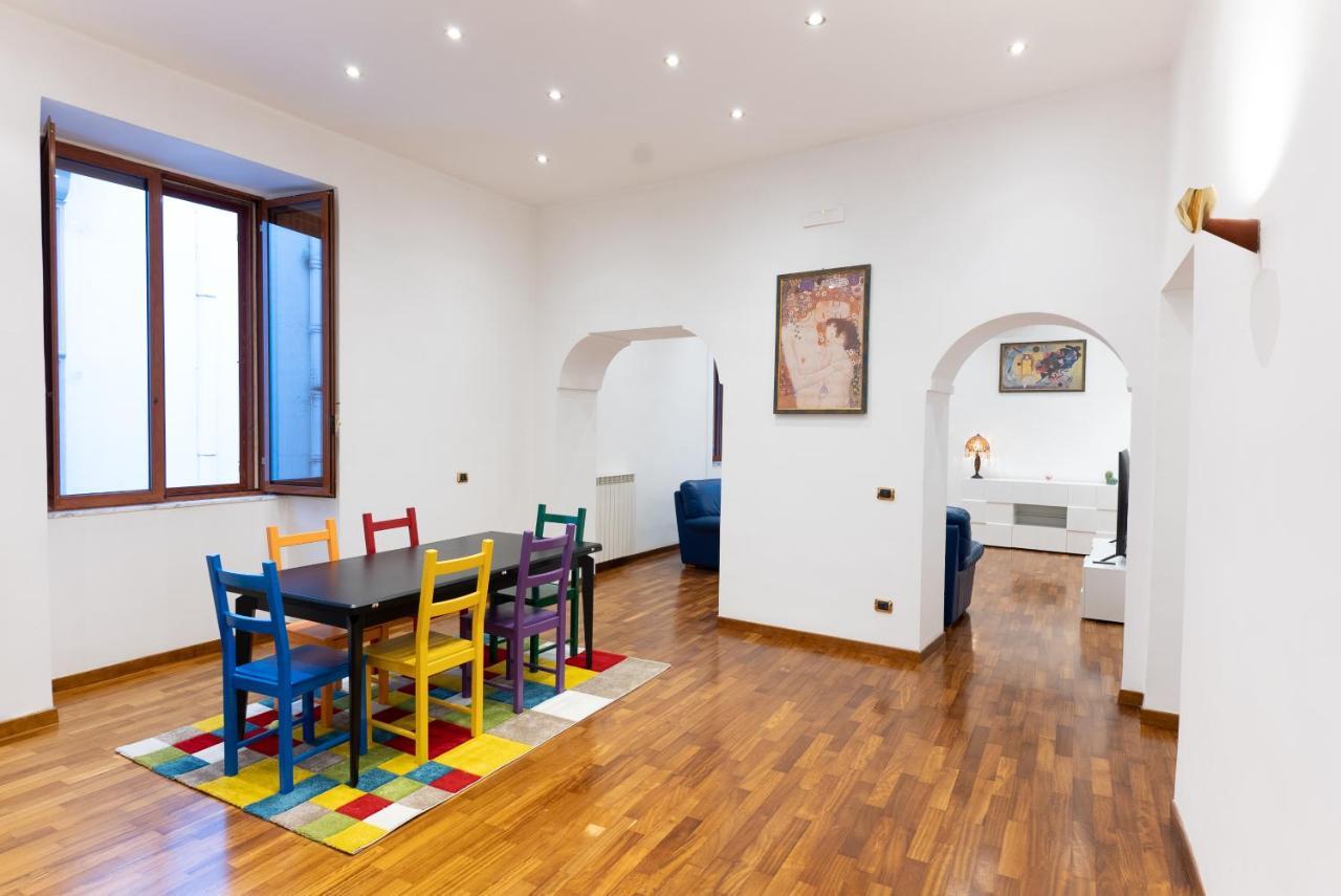 נאפולי Dimora Del Fico - Appartamento Elegante E Spazioso מראה חיצוני תמונה